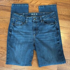 Curvy straight jeans